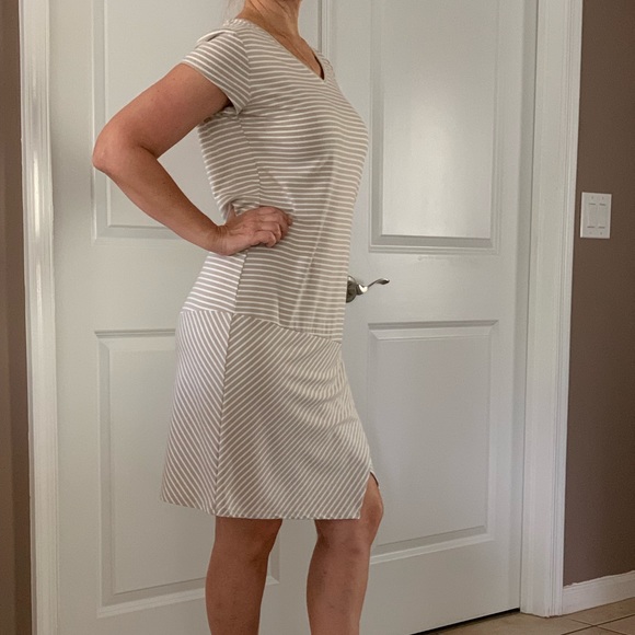 CHICO’S tee dress - Picture 2 of 9